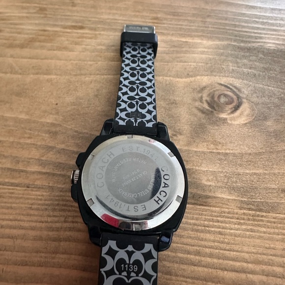 COACH woman’s watch - Picture 2 of 5